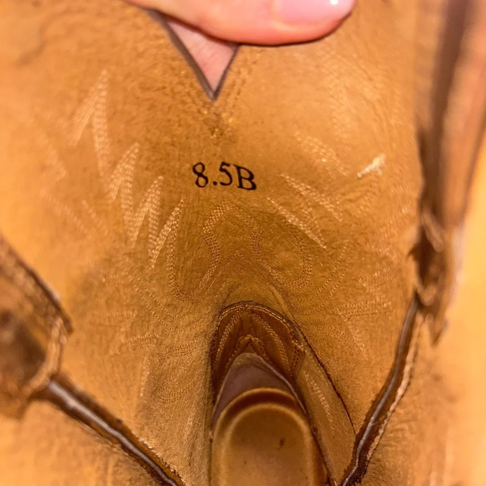 Ariat R toe Brown Boots - Picture 7 of 8